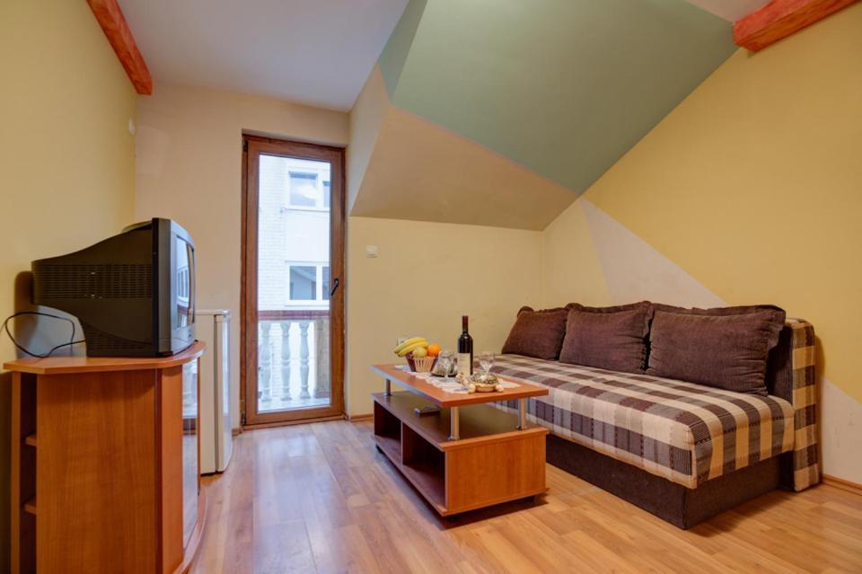 Sunny Villa Apartments Будва Экстерьер фото