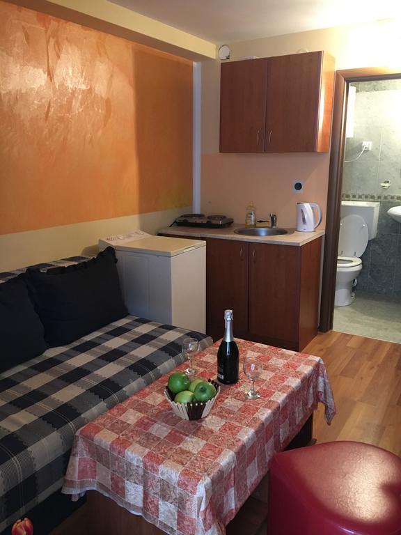 Sunny Villa Apartments Будва Экстерьер фото