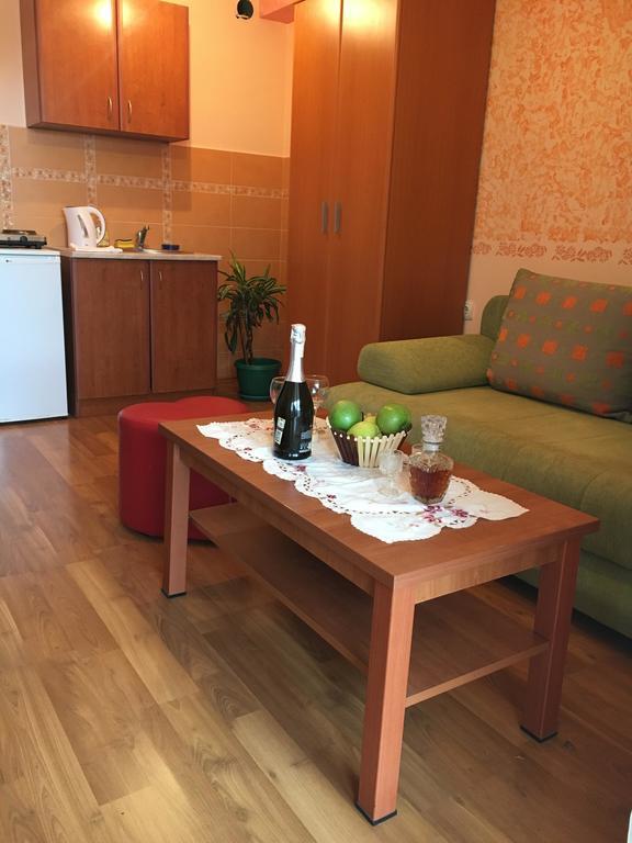Sunny Villa Apartments Будва Экстерьер фото