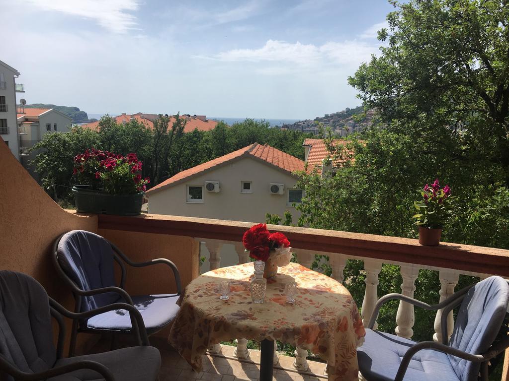 Sunny Villa Apartments Будва Экстерьер фото