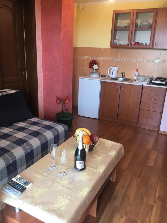 Sunny Villa Apartments Будва Экстерьер фото